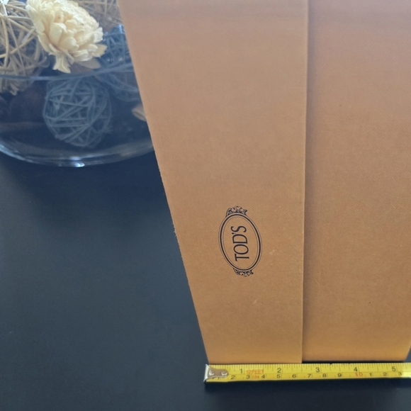 Orange TOD'S Box - Picture 3 of 3